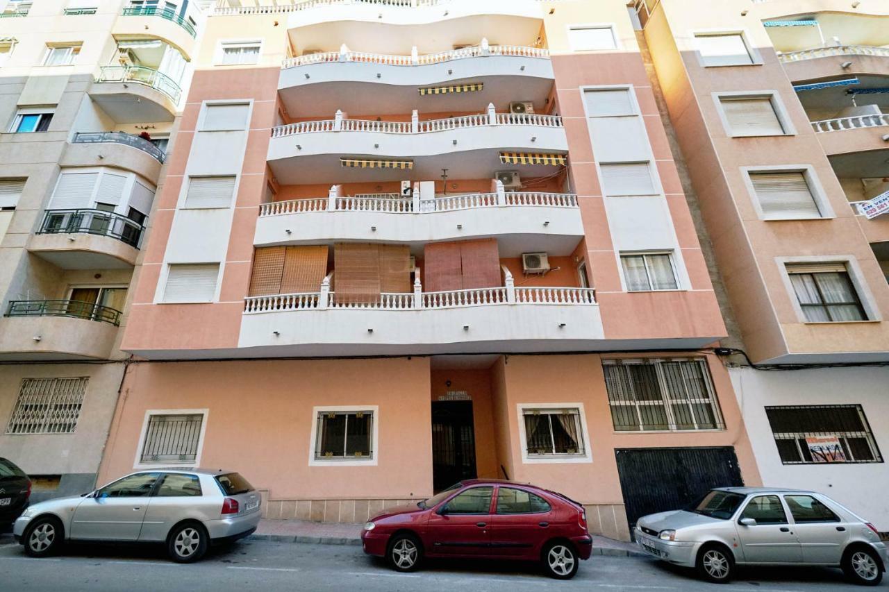 Calle La Loma Torrevieja Eksteriør billede